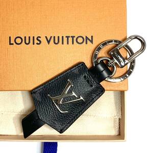 ＊【美品】LOUIS VUITTON M63620 キーホルダー クロッシュ クレ モノグラム エクリプス LVロゴ レザー 黒系 バッグチャーム 箱/布袋付き