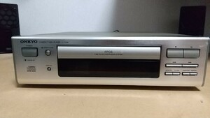 ONKYO 　CDディスクプレーヤー C ー710 M〈ジャンク〉