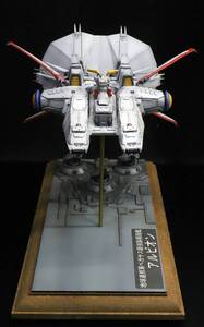 プロモデラー作品1/1700 地球連邦軍ペガサス級 強襲揚陸艦 アルビオン ガレージキット制作完成品 ジオラマベース＋アクリルケース付き