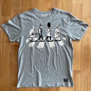 NIKE ナイキ ビートルズのアビイロードパロディTee グレー Lサイズ スケボー 古着 The Beatles Abbey Road