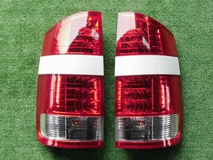 ★AZR60G　ノア　テールライト　左右セット　LED　ICHIKOH　28-184★