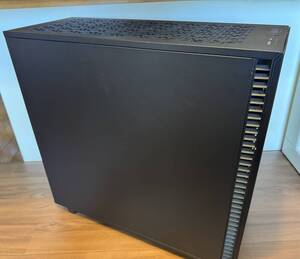 【中古品】Fractal Design Define 7 XL Black Solid　現状品