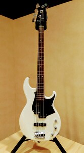 【店頭展示品】YAMAHA ヤマハ エレキベース BB234 ビンテージホワイト