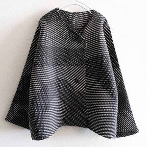 【極美品】 ISSEY MIYAKE【STRETCH JACKET】ストレッチ プリーツ ジャケット イッセイミヤケ 2411678