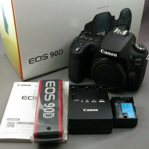 【新品同様】Canonキャノン　キヤノン　EOS90D　★NO.8313