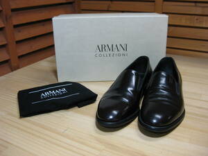 M1 △515美品【ARMANI COLLEZIONI アルマーニコレッツォーニ】レザースリッポン 箱付 ブラック SIZE 42 