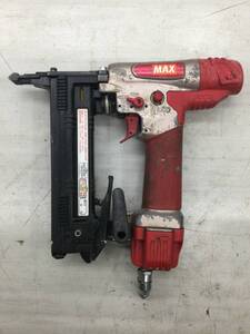 【中古品 現状販売】 MAX(マックス) 高圧フロア用釘打機 スーパーネイラ HA-38F2(D)/4MAフロア ITQS1YB1YHL4