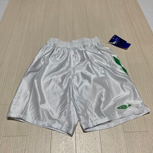 umbro アンブロ ハーフパンツ サッカー フットサル 半パン　タグ付き　ホワイト　サイズL