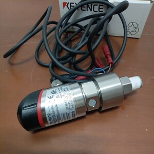 動作未確認　KEYENCE 耐環境デジタル圧力センサ　GP-M010