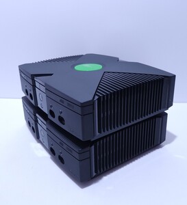 希少品 Microsoft マイクロソフト黒 XBOX本体 2台, オリジナル初代モデル/ジャンク (A-53)