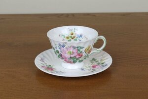 ロイヤルドルトン　アルカディア　デュオ　ティーカップ　ROYAL DOULTON　ヴィンテージ　イギリス　つ380