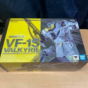 バンダイ DX超合金 超時空要塞マクロス 初回限定版 VF-1S バルキリー ロイ・フォッカースペシャル