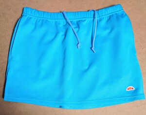 中古★ellesse スコート Mサイズ 水色 両ポケット テニス バドミントン 部活 レディース スポーツ ウェア エレッセ 匿名