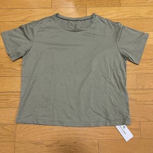 送料無料■タグ付未使用■KASHIYAMA コットン カーキ ラウンドネック 半袖Tシャツ サイズL オンワード樫山 日本製