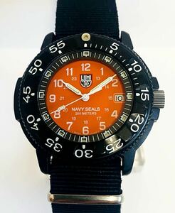 貴重 LUMINOX ルミノックス NAVY SEAL ネイビーシールズ 3000 SERIES オレンジダイバー 稼働品　