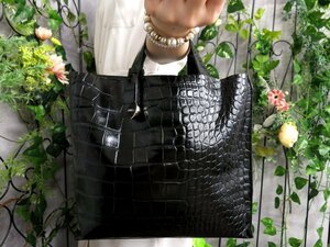 ●超美品●FURLA フルラ●ロゴチャーム●クロコダイル 型押し レザー 本革●トート ハンド バッグ●黒●SV金具●腕掛け●B5 収納●Js48134