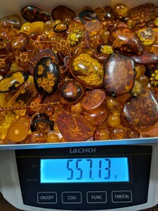 琥珀(こはく/コハク/アンバー)等ブラウン系ルース大量出品！約557.13g/2,785.65ct！