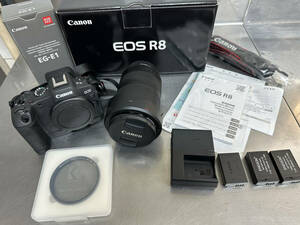 完動 美品　Canon Eos R8　RF 24-240 F4-6.3 IS USM エクステンショングリップ　セット