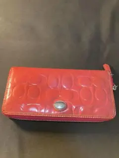 Coach 赤 長財布 エンボス加工