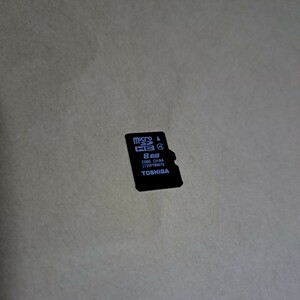 TOSHIBA　東芝　micro SDHCカード　8GB メモリーカード