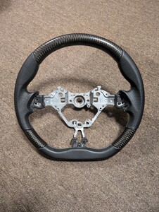 【未使用品】Revolution カーボンステアリングホイール 86/BRZ ZN6後期 ZC6後期 ZN8 ZD8 マークX プリウス C-HR ハリアーのGR系にも！