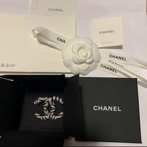 CHANEL ブローチ シルバー CCマーク　星モチーフ