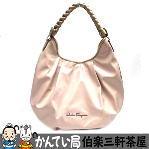 FERRAGAMO【フェラガモ】ワンショルダーバッグ　エナメル　ピンク　レディース【中古】