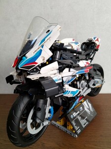 ◆レゴ テクニック 42130【BMW・M 1000 RR】