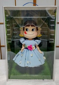 不二家 ペコ ファミリークラブ限定 ペコちゃんのフラワーガール KEITA MARUYAMA ドール フィギュア 約30cm 未展示品