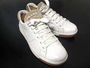 極美品 使用僅か プラダ 8 PRADA オフホワイト レザースニーカー 9118