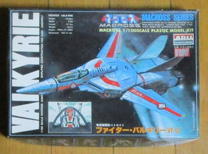 アリイ　超時空要塞マクロス　1/100　ＶＦ－１Ｊ　ファイターバルキリー