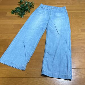 ★ジーナシス　ストレートパンツMサイズ　デニム　 ボトムス ジーンズ　ブルー　jeanasis 