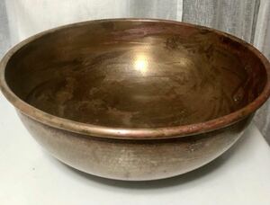 BIG SALE ★★おすすめ★★ JAPAN COPPER HAMMERED USED POT 銅製鎚目打出鍋約径57ｃｍ板厚約１.5ｍｍの業務用仕様日本製黄銅 中古です。