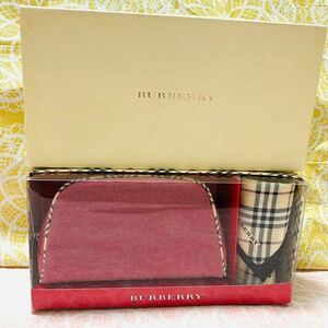 【希少】新品/BURBERRY/ポーチ/ハンカチ/正規品/綿100%/未使用/即決あり/匿名発送/バーバリー/ノバチェック/バニティ/化粧/女性用/赤/箱有