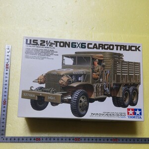 ☆地　1/35 タミヤ　田宮　21/2トン6×6 カーゴトラック　アメリカ軍　ドライバー１名　未組立