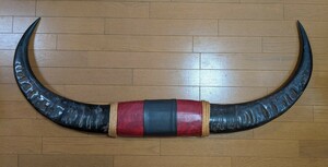 IY1805 水牛の角 幅約115㎝×高さ約53cm 奥行き約8cm 置物/飾り/骨董品/インテリア/風水 現状品