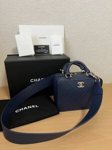 即決 新品 シャネル CHANEL バニティバッグ バニティー ショルダー バッグ ネイビー ハンドバッグ マトラッセ フラップバッグ ゴールド