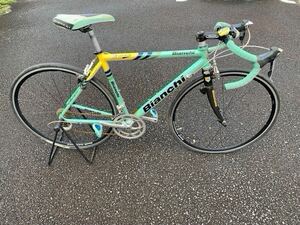 メーカーBianchi（ビアンキ）　　　　　　　　　　　　NUOVO（ヌーボ）シマノ105、500mm