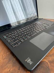 ＊美品＊ 富士通 FMV LIFEBOOK AHシリーズ WA2/M FMVWMA2B77 Core i7 シャイニーブラック メモリ16GB 1TB HDD *Win11ライセンス認証無し 