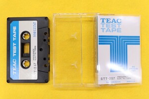 希少未使用 99012152 TEAC TEST TAPE STT-257 FREQUENCY 6.3k 1k 125Hz TRACK PRAGUE 1981 MADE IN JAPAN ティアック テストテープ