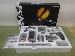 098-Z28) 中古品 仮面ライダー555 ファイズ CSM ファイズギア＆ファイズアクセル ver.2 バンダイ 動作OK 