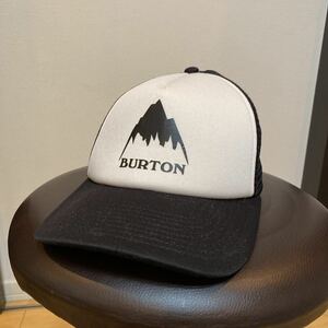 BURTONメッシュキャップ