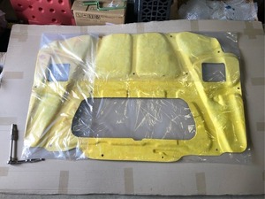 ●未使用 スバル BE5 BH5 レガシィ 純正 ボンネット フード インシュレーター SUBARU Front hood insulator