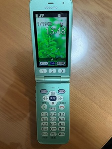 Docomo らくらくホン ミントグリーン　F-02J FUJITSU 4Gガラホ SIMフリー 