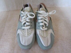 NIKE WMNS AIR HUARACHE（ナイキ ウィメンズ エアハラチ）（DQ4990 104）淡色マルチ　wm25㎝ US8　2021年製　Ligjt orewood brown　ok2407B