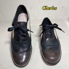 Clarks オールレザー　切り替え　ウィングチップ　ドレスシューズIVBKBR