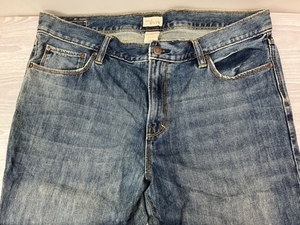 大きいサイズ　ジーンズ　ダメージ加工　SKINNY FIT　Ｗ91cmL76ｃｍ表示　W実寸約98cm　インディゴブルー　GAP★中古格安！