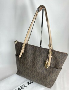 MICHAEL KORS マイケルコース ジェットセット シグネチャー E/W ジップ トート