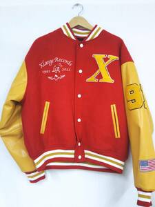 XLARGE OG LOGO VARSITY JACKET エクストラステージ ロゴ バーシティジャケット スタジャン 101224021007 レッド×イエロー サイズ M