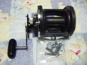 USED。DAIWA 『SEALINE 350H』。ロッドクランプ付。ダイワ・シーライン。